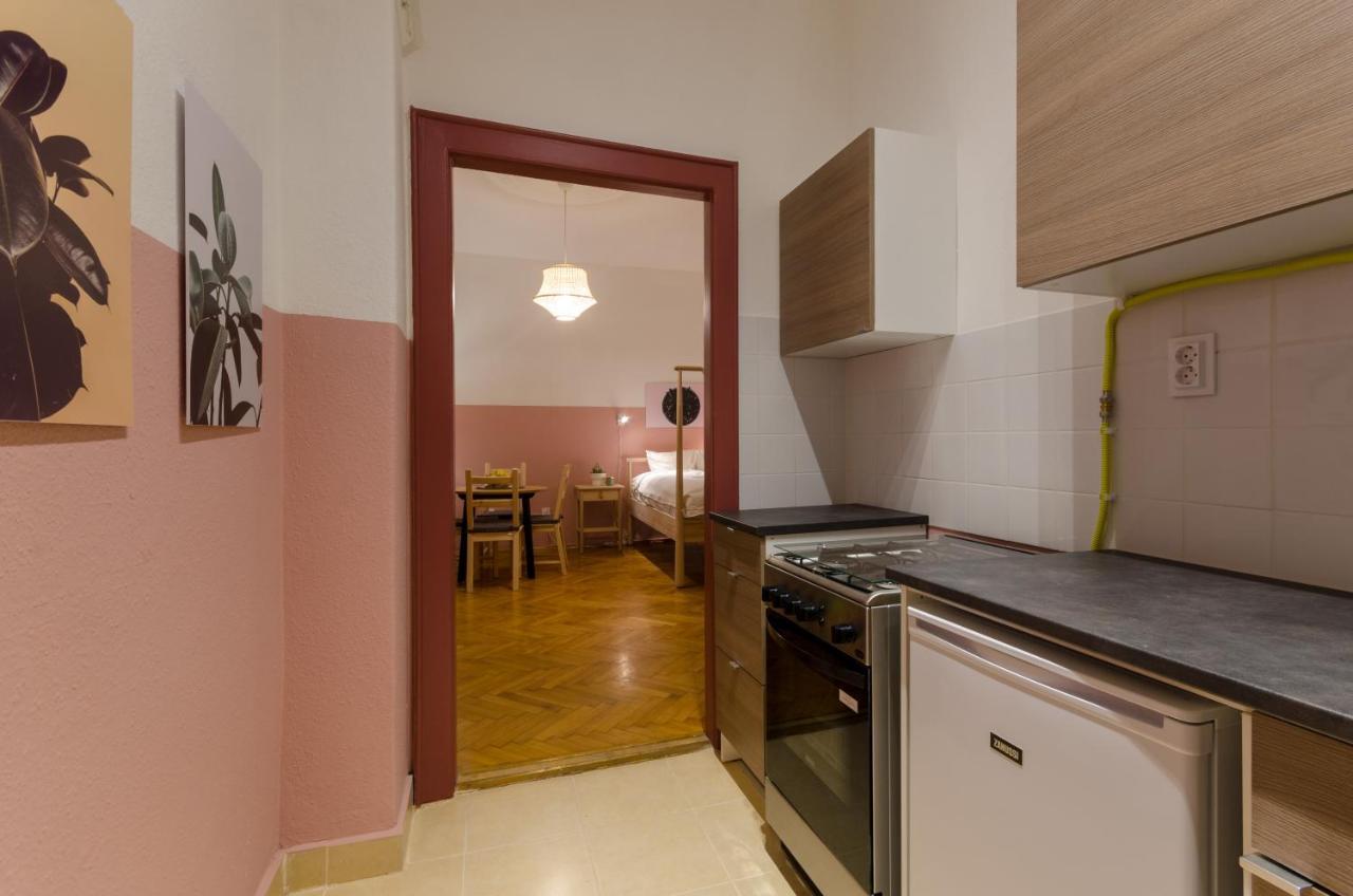 Studio Next To Kiraly Street Kd11 Apartment Budapest Ngoại thất bức ảnh